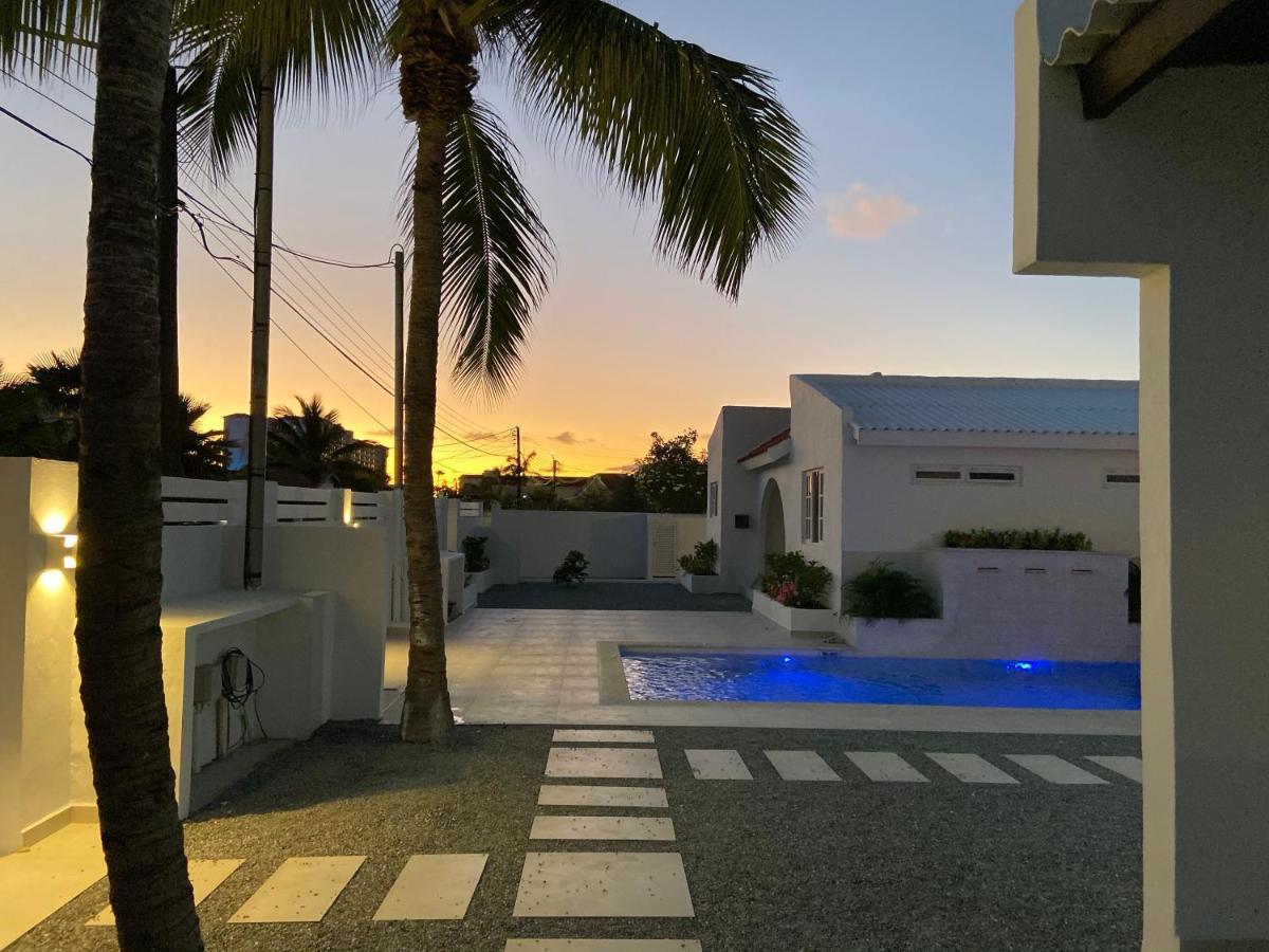 Movida Inn Aruba شاطئ بالم المظهر الخارجي الصورة