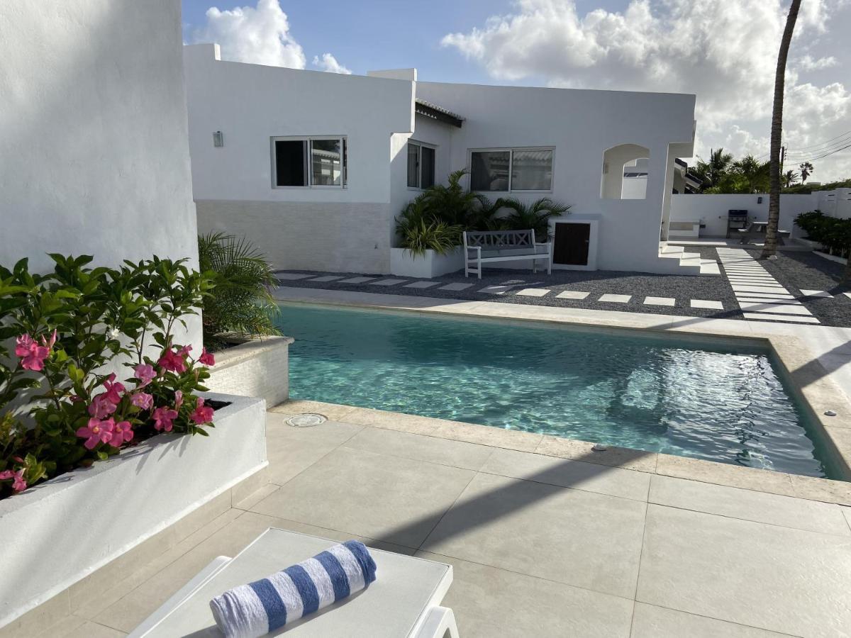 Movida Inn Aruba شاطئ بالم المظهر الخارجي الصورة