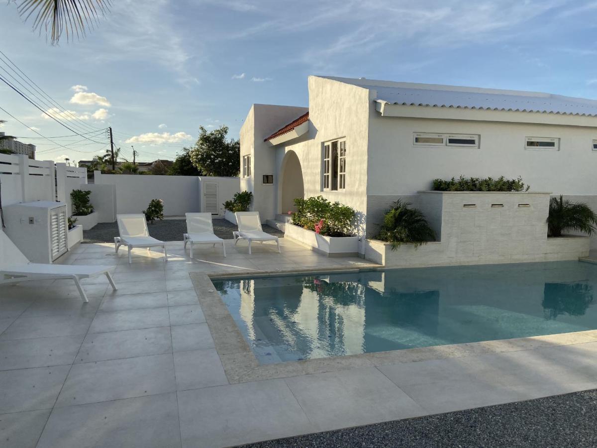 Movida Inn Aruba شاطئ بالم المظهر الخارجي الصورة